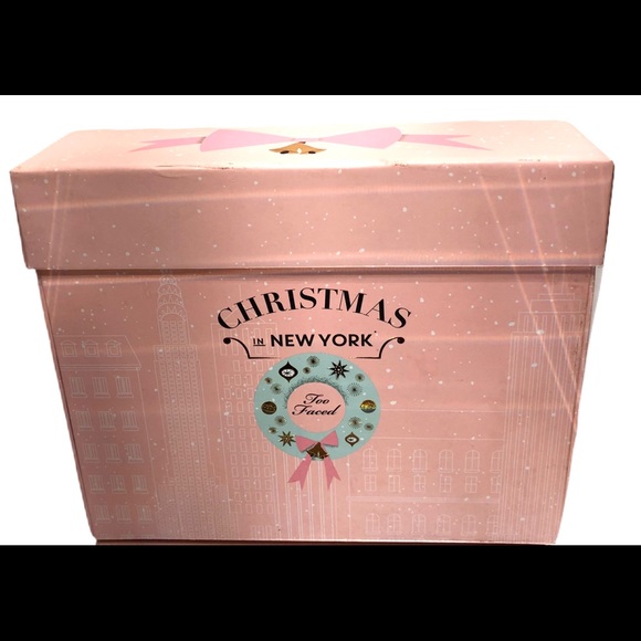 Too Faced Christmas In NY Chocolate Collector Box - Picture 2 of 6